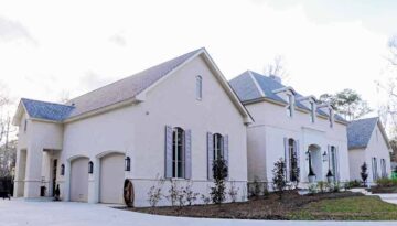 Beautiful 4 bedroom custom home in the sanctuary, Mandeville. Built by St Tammany Parish Builder, West Custom Homes